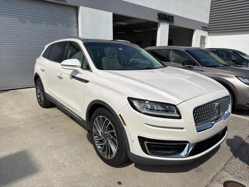 2019 Lincoln Nautilus Reserve
