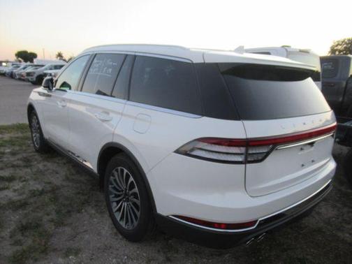 White Metallic 2022 Lincoln Aviator Reserve AWD
