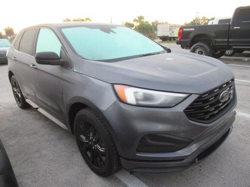 2022 Ford Edge SE