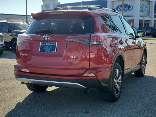 2016 Toyota RAV4 XLE