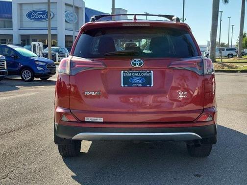 2016 Toyota RAV4 XLE