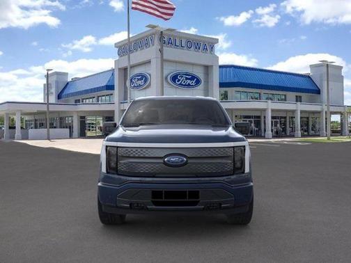 2023 Ford F-150 Lightning XLT
