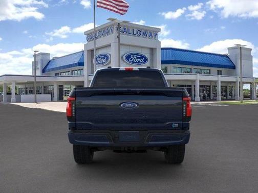 2023 Ford F-150 Lightning XLT