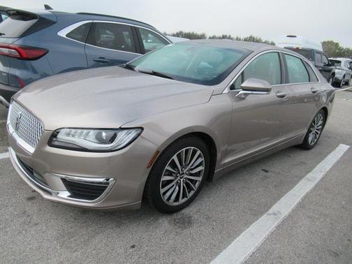 2020 Lincoln MKZ Standard