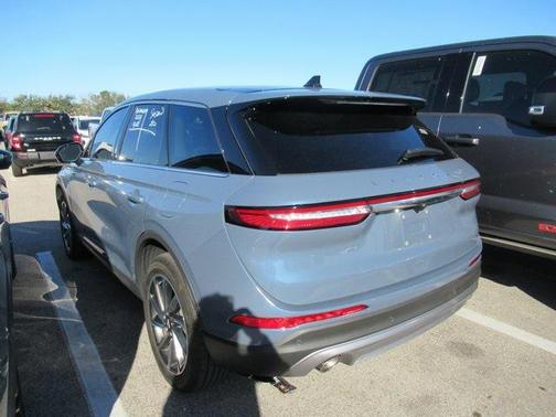 2024 Lincoln Corsair Premiere