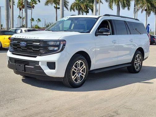 2025 Ford Expedition Active