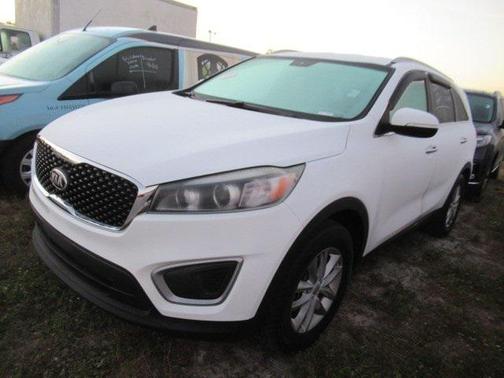 2016 Kia Sorento LX