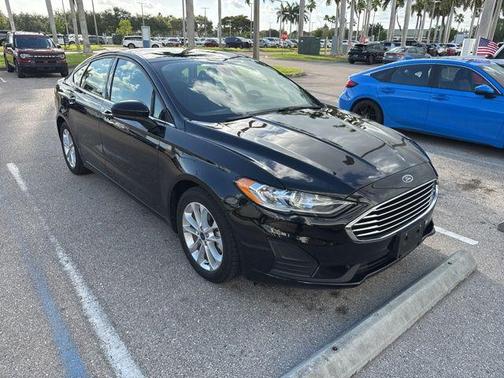 Black 2020 Ford Fusion SE