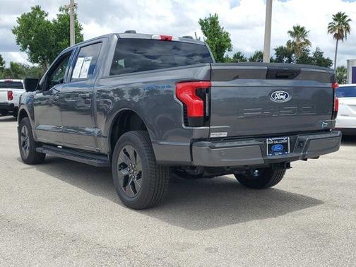 2025 Ford F-150 Lightning Flash