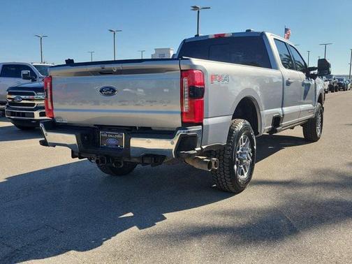 2023 Ford F-350 Lariat