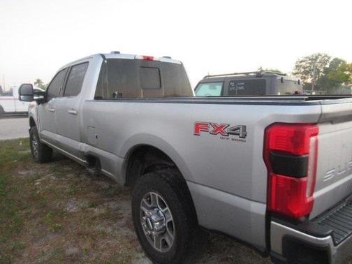 2023 Ford F-350 Lariat