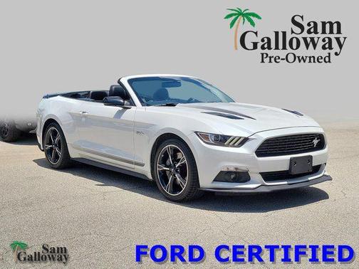 White Platinum Clearcoat Metallic 2017 Ford Mustang GT Premium