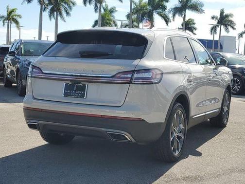 2023 Lincoln Nautilus Reserve