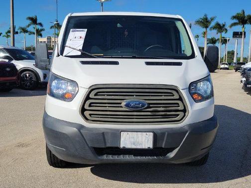 Oxford White 2018 Ford Transit-250 Base