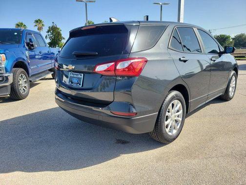 Nightfall Gray Metallic 2021 Chevrolet Equinox LS