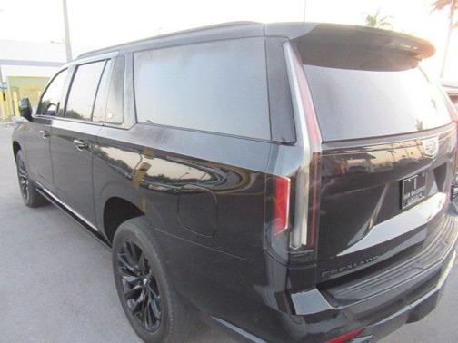 2023 Cadillac Escalade ESV Sport