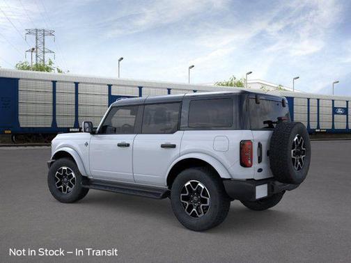 Oxford White 2026 Ford Bronco Outer Banks