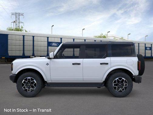 Oxford White 2026 Ford Bronco Outer Banks