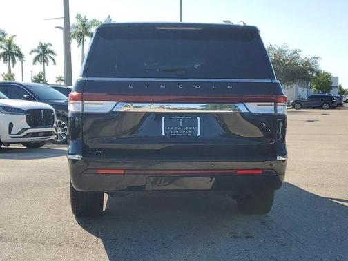 2022 Lincoln Navigator Reserve