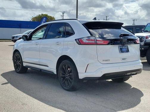2024 Ford Edge SE