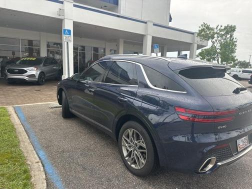 2025 Genesis GV70 2.5T