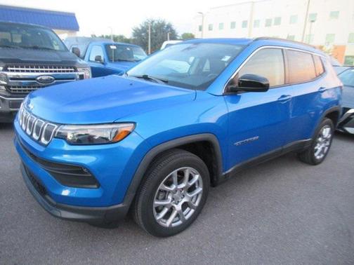 2022 Jeep Compass Latitude Lux