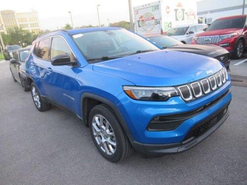 2022 Jeep Compass Latitude Lux