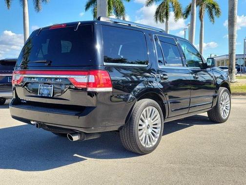 2017 Lincoln Navigator Select