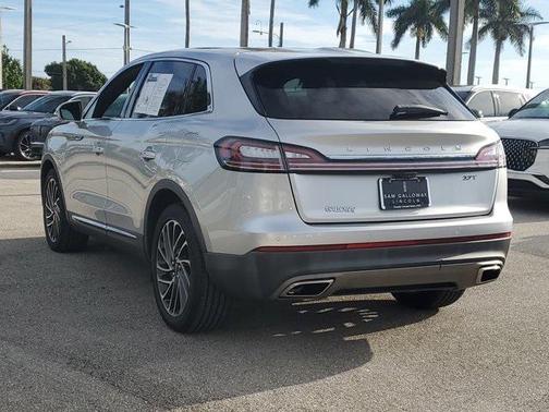 2019 Lincoln Nautilus Reserve