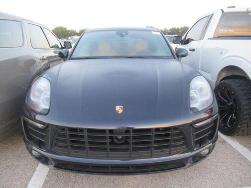 Blue 2018 Porsche Macan Macan