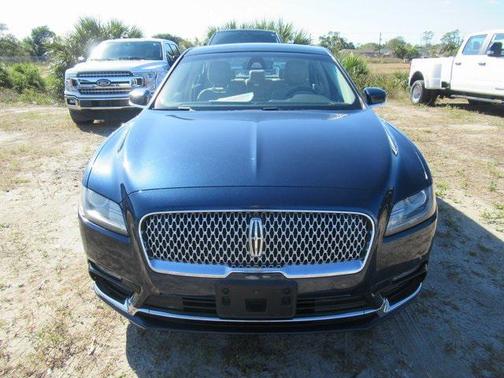 2017 Lincoln Continental Select