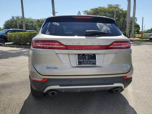 2015 Lincoln MKC Base
