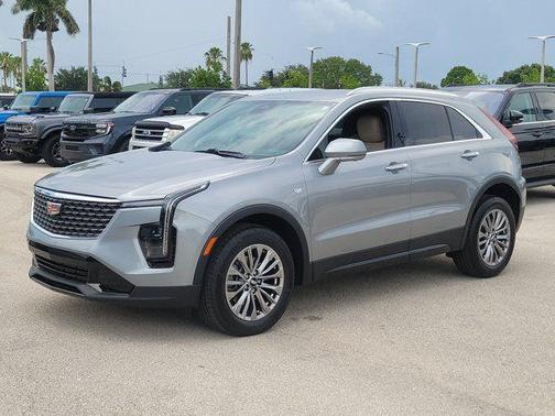Silver Metallic 2025 Cadillac XT4 Premium Luxury