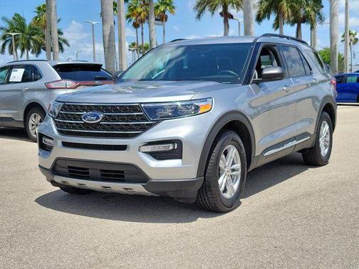 Silver Metallic 2024 Ford Explorer XLT