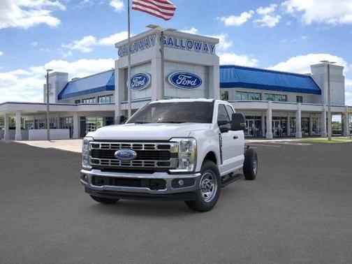 2025 Ford F-350 XL