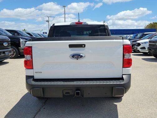 Oxford White 2024 Ford Maverick XLT