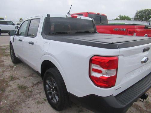 Oxford White 2024 Ford Maverick XLT