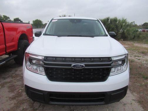Oxford White 2024 Ford Maverick XLT