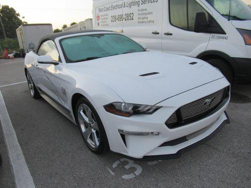 OXFORD WHITE 2019 Ford Mustang GT Premium