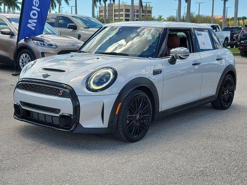 2022 MINI Hardtop Cooper S