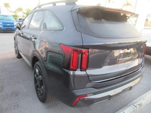 2025 Kia Sorento SX