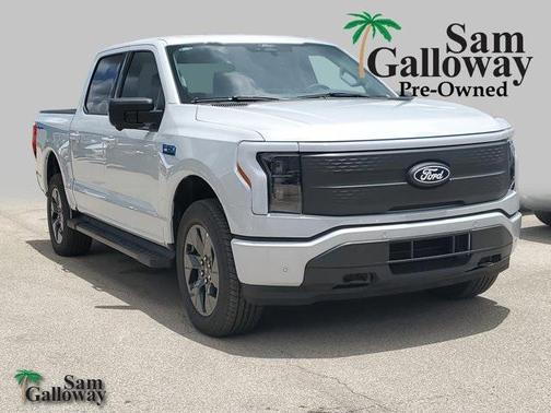 2025 Ford F-150 Lightning Flash