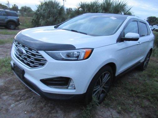 2020 Ford Edge Titanium