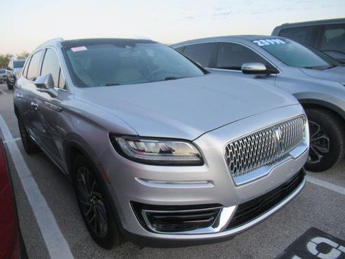 2019 Lincoln Nautilus Reserve