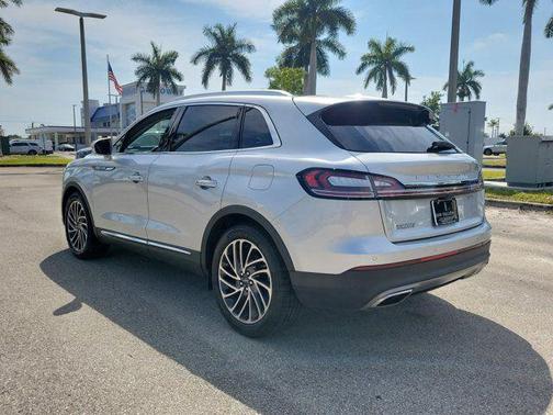 Ingot Silver 2019 Lincoln Nautilus Reserve