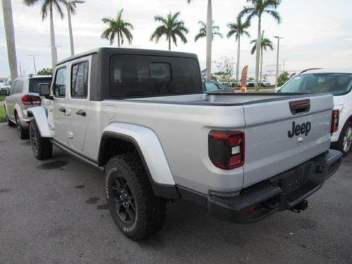 2024 Jeep Gladiator Willys