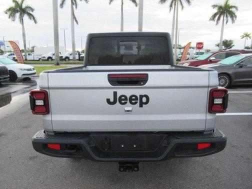 2024 Jeep Gladiator Willys