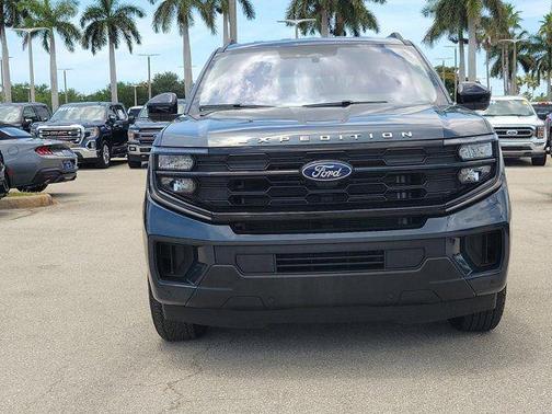 Blue Metallic 2025 Ford Expedition Active