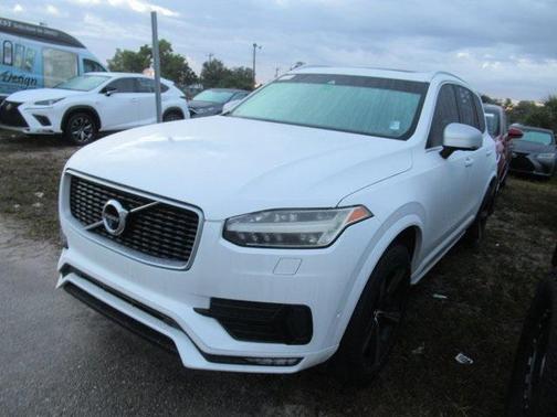 2017 Volvo XC90 T5 R-Design