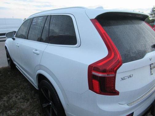 2017 Volvo XC90 T5 R-Design
